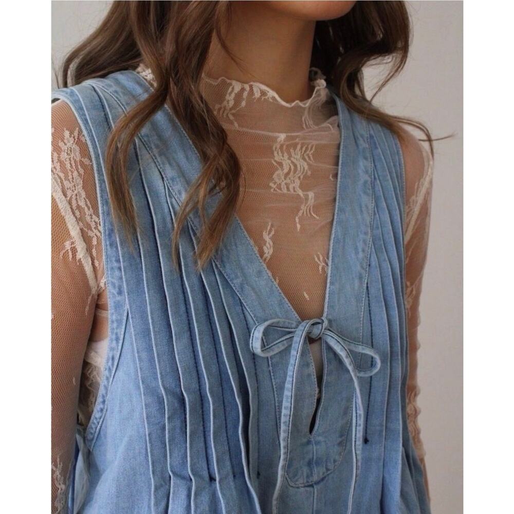 Free People Webster Denim Romper Falling Rain Wash Small Classic Timeless NWT - Picture 11 of 11